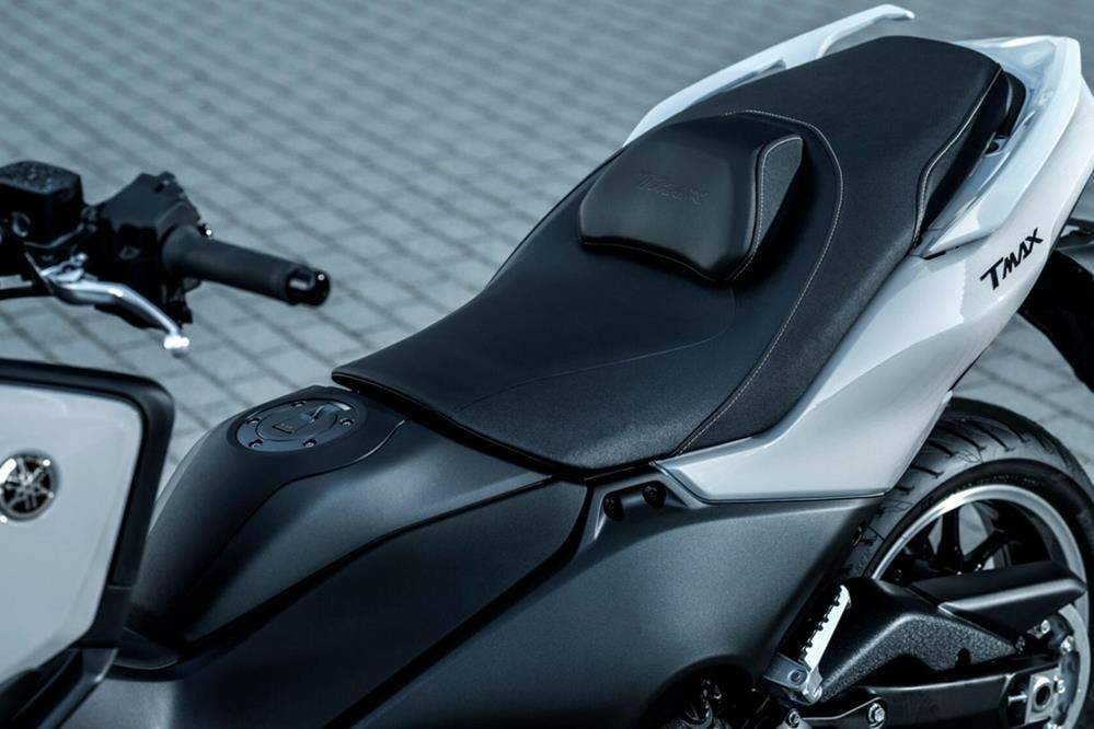 2025 Yamaha TMAX 560 / TMAX Tech MAX